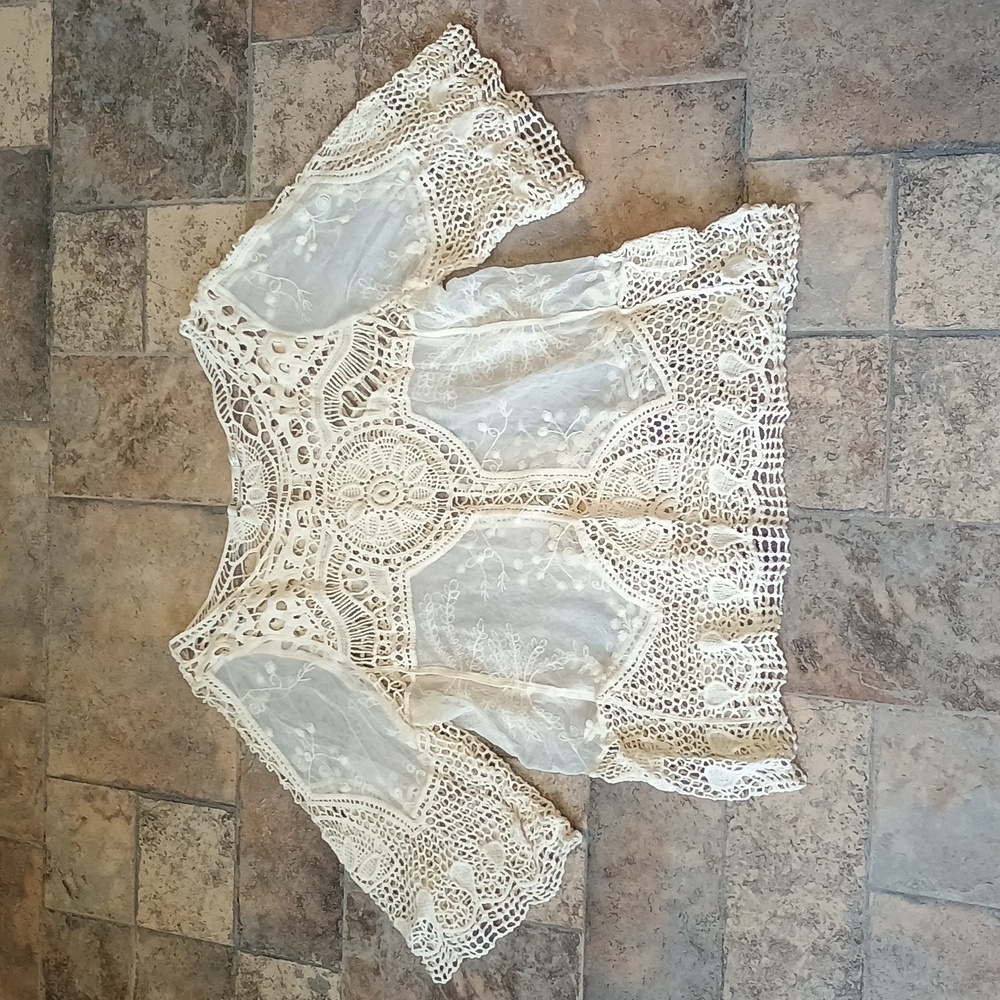Le Dor Embroidered Mesh Boho Top Size Small